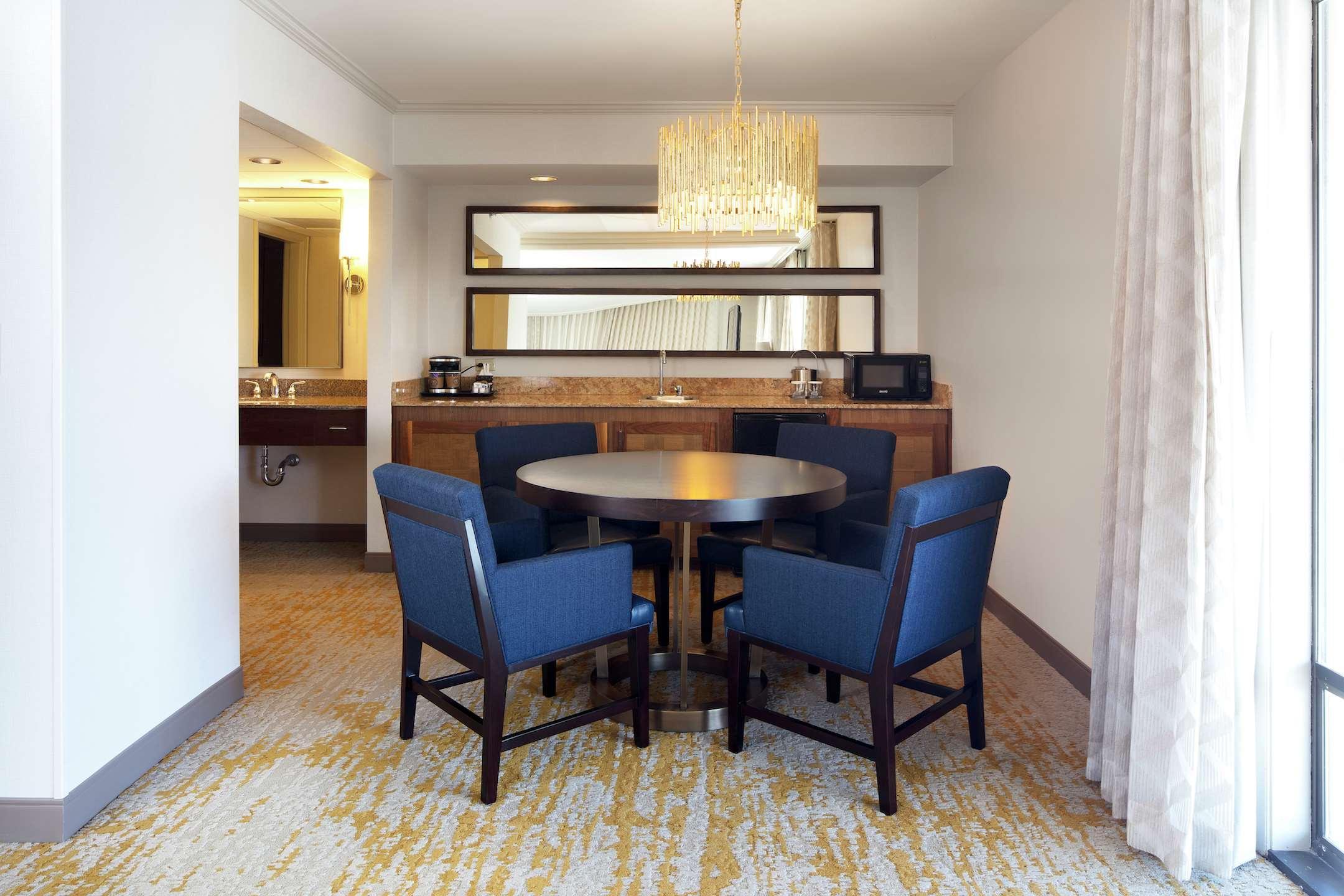 Doubletree By Hilton Ontario Airport Ξενοδοχείο Εξωτερικό φωτογραφία