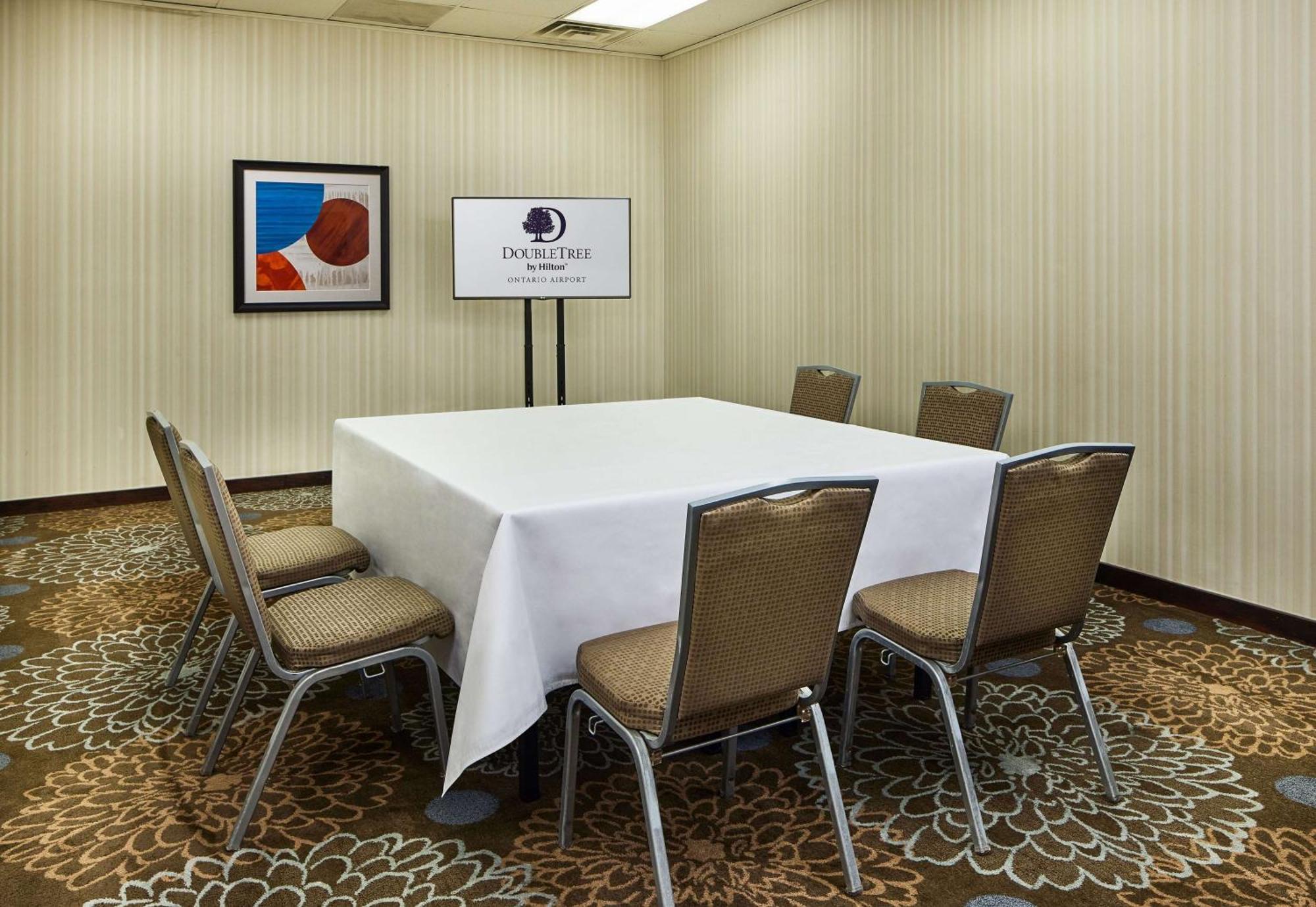 Doubletree By Hilton Ontario Airport Ξενοδοχείο Εξωτερικό φωτογραφία