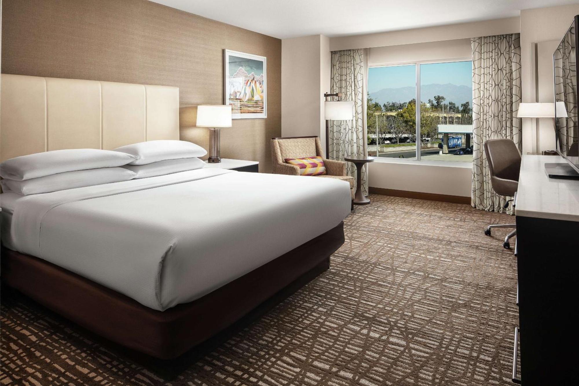 Doubletree By Hilton Ontario Airport Ξενοδοχείο Εξωτερικό φωτογραφία